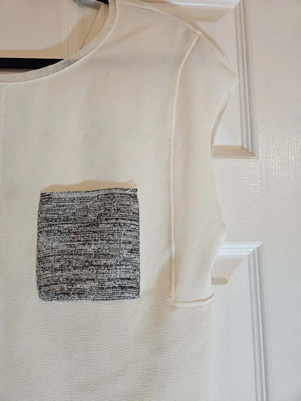 Zara Cream Short-Sleeve Top with Gray Pocket - Picture 4 of 6